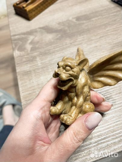 Статуэтка Грифон лев с крыльями