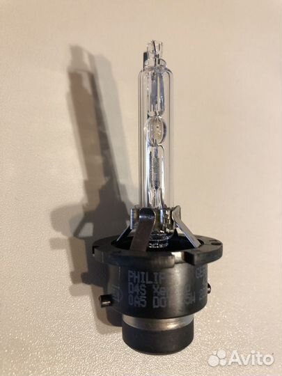 Лампа ксенон Toyota. Lexus