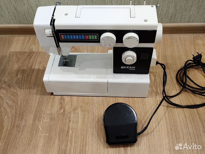 Швейная машина Queen 5400