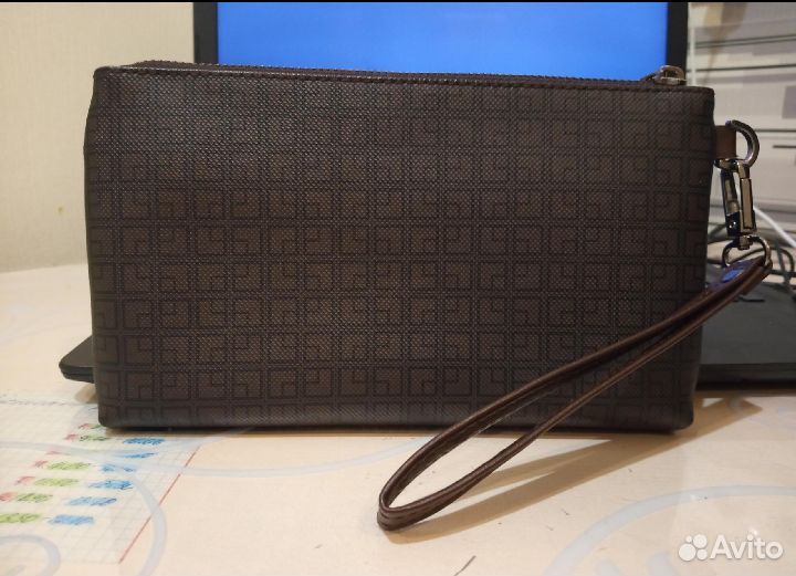 Мужская ручная сумка