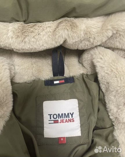 Tommy hilfiger пуховик