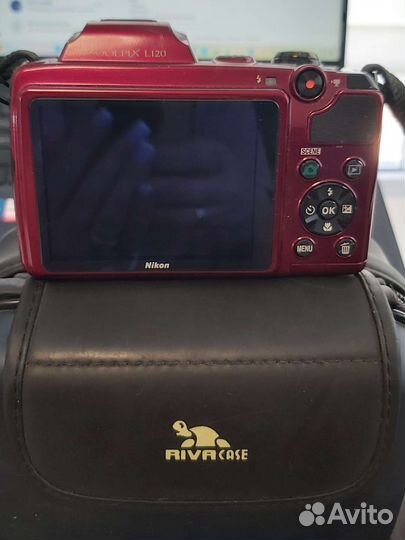 Зеркальный фотоаппарат Nikon Coolpix L120