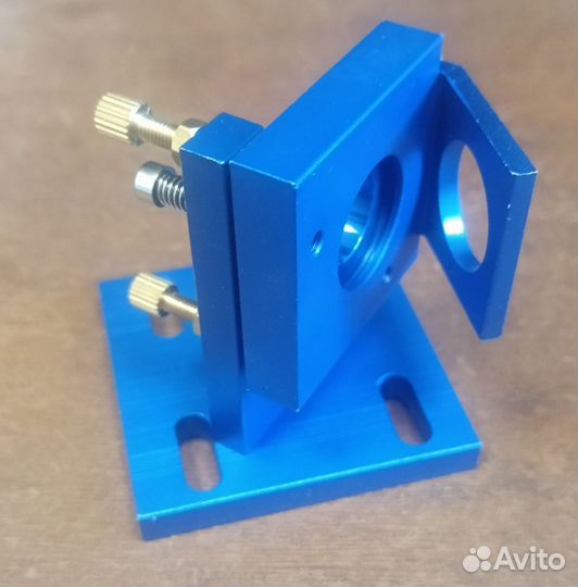 Крепление для лазерного гравировального станка