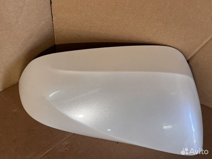 Накладка правого зеркала Lexus RX 4