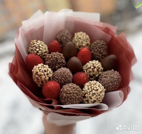 Букет из Клубники в шоколаде на Выпускной