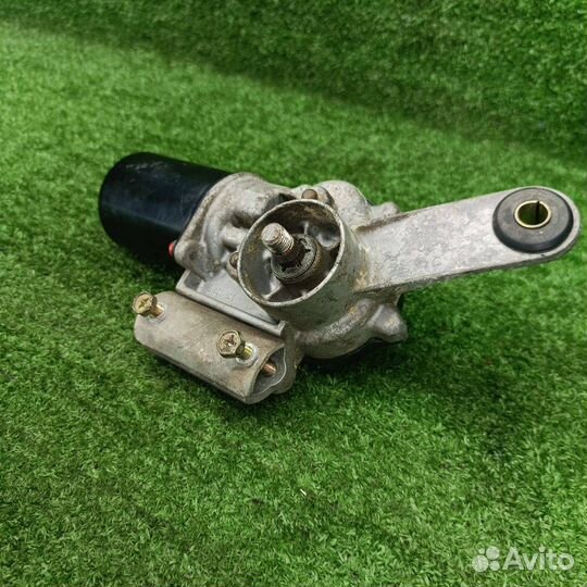 Моторчик трапеции дворников (стеклоочистителя)