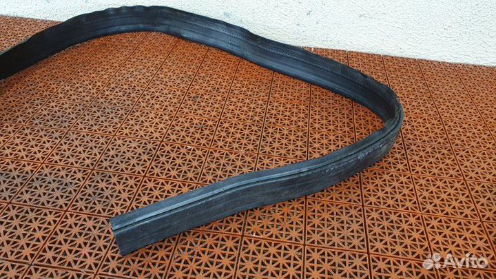 Уплотнитель капота Mercedes-Benz Cls-Class W218