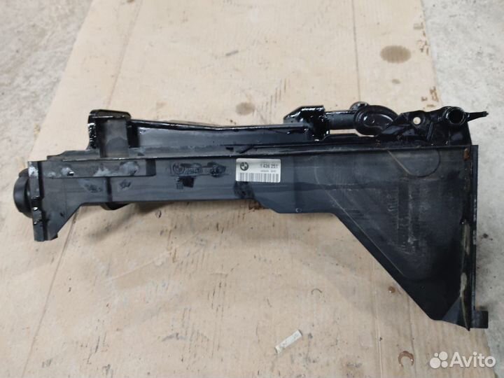 Бачок расширительный с монтажной платой BMW E46