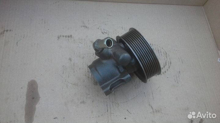 Насос гур Jeep grand cherokee 3,1TDI