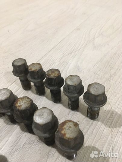 Болты колесные (комплект) Mercedes Benz E350 W211