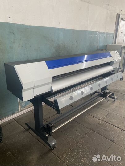 Широкоформатный принтер 1800мм