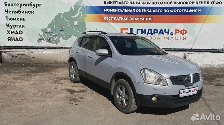 Фланец двигателя системы охлаждения Nissan Qashqai