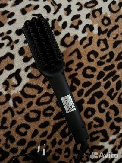 Стайлер-расчёска для выпрямления волос новый