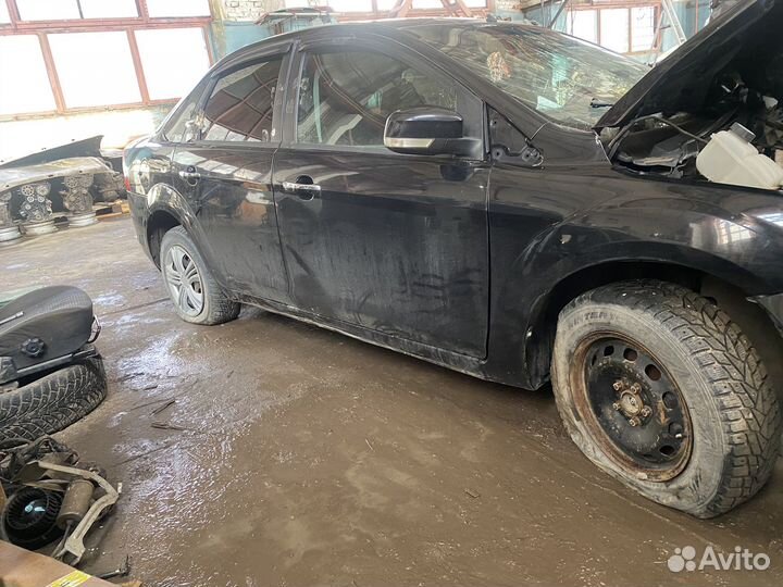 В полном разборе Ford Focus 2 рестайлинг 2010г 1.6