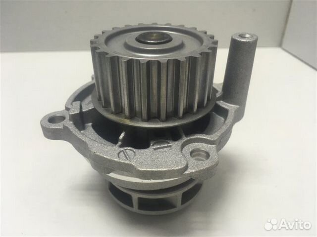 Помпа водяная Volkswagen Passat B5 2000-2005