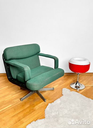 Винтажное кресло Space Age mid-century modern