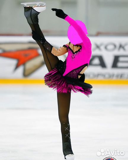 Костюм для фигурного катания на рост от 128-140