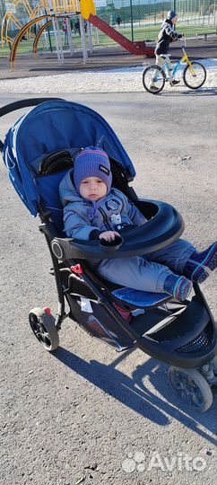 Прогулочная коляска