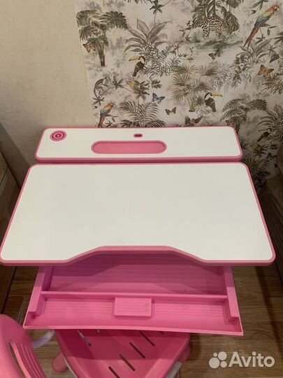 Письменный стол для школьника, 