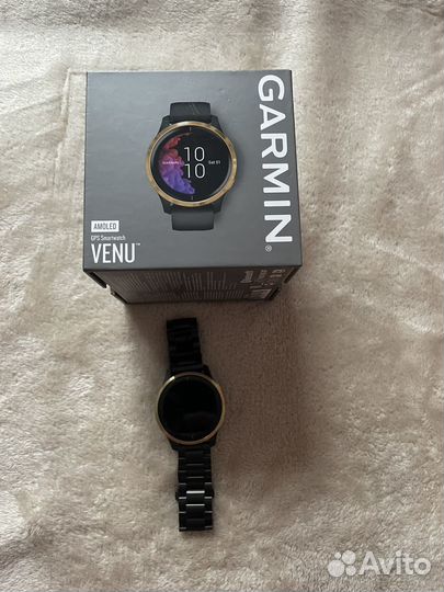 Garmin Venu Black Gold