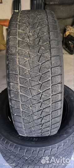 Bridgestone Blizzak DM-V2 235/65 R18 106S