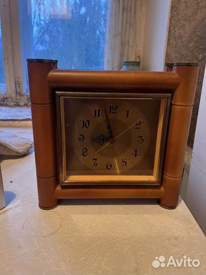 Часы весна СССР