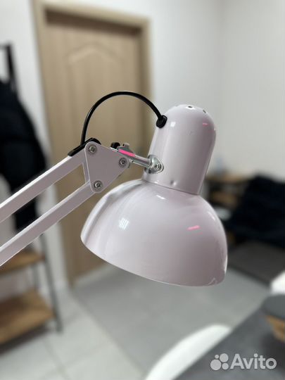 Лампа настольная