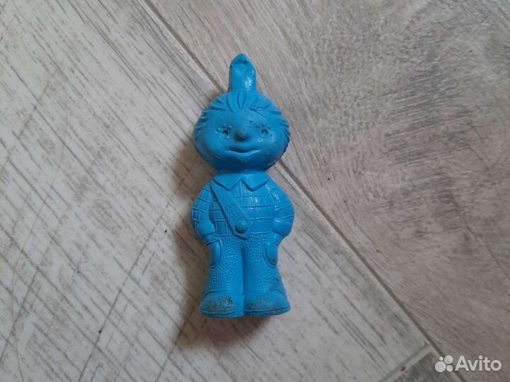 Советские игрушки, доска школьная, кукла, заяц