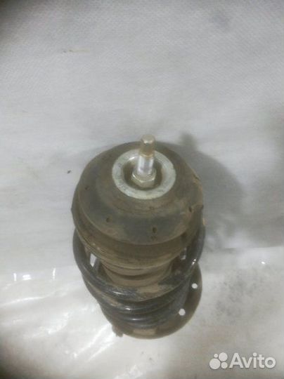 Амортизатор передний передний правый Opel Corsa D