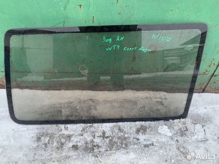 Стекло задние правое vw Transporter T4 корот база
