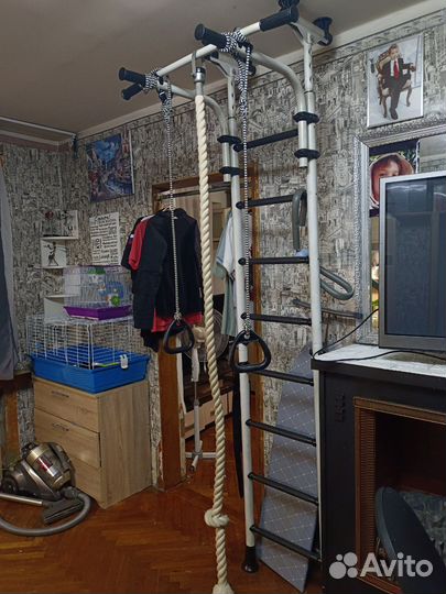 Шведская стенка с канатом и кольцами,турником