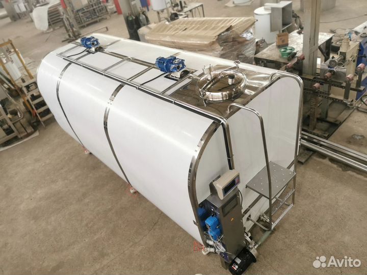 Емкость,термос для приемки и хранения молока