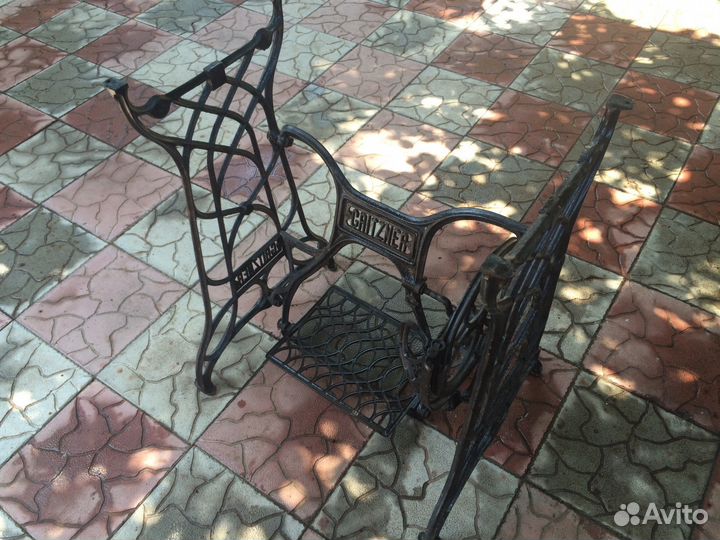 Станина от старинной швейной машинки gritzner