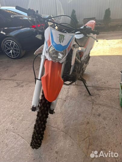 Мотоцикл Mikilon Defender 200 кросс байк