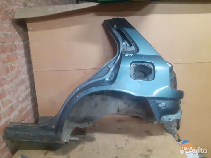 Крыло задние левое Toyota Starlet EP85