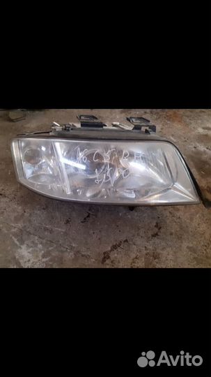 Ауди А6 С5 фара правая