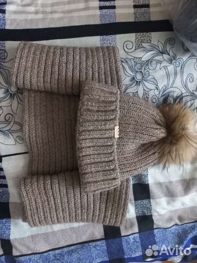 Шапка с шарфом