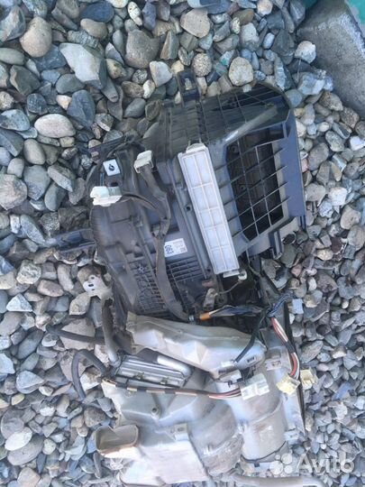 Корпус печки Toyota Noah 2002