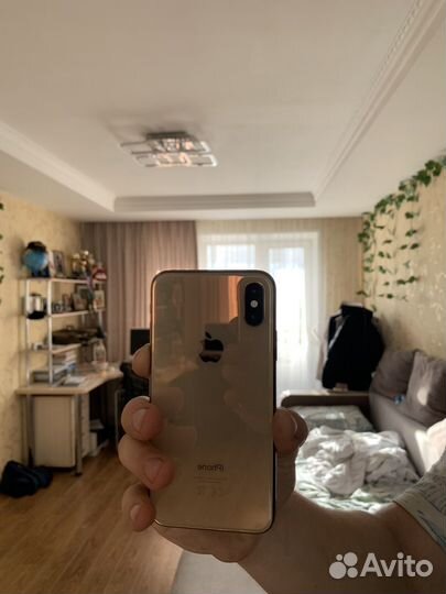 iPhone Xs, 64 ГБ
