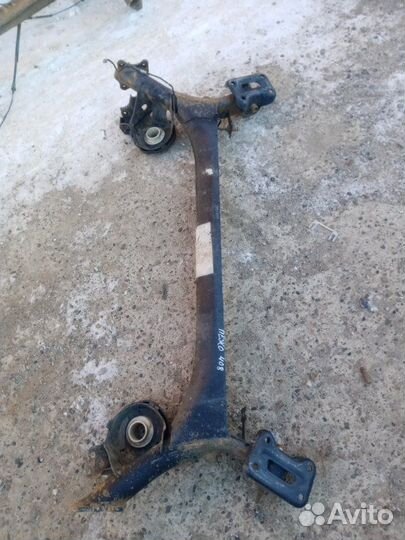 Балка подвески Peugeot 408