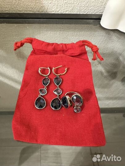 Комплект серебряных украшений