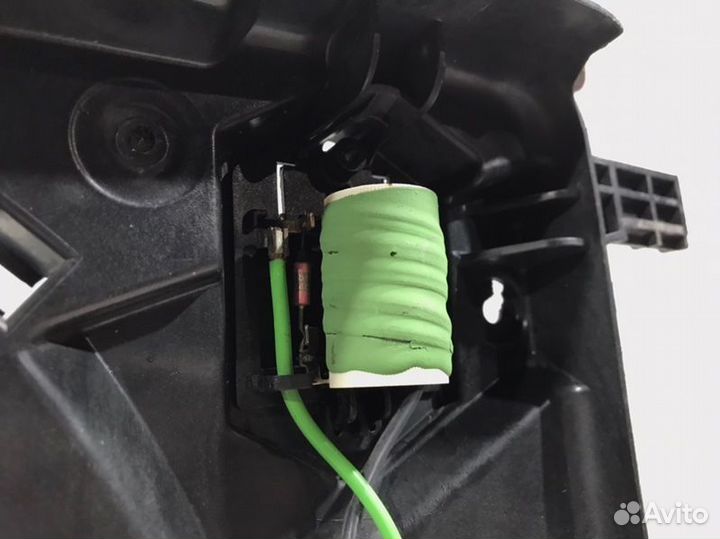 Диффузор с вентилятором Opel Astra J A14NET 2012