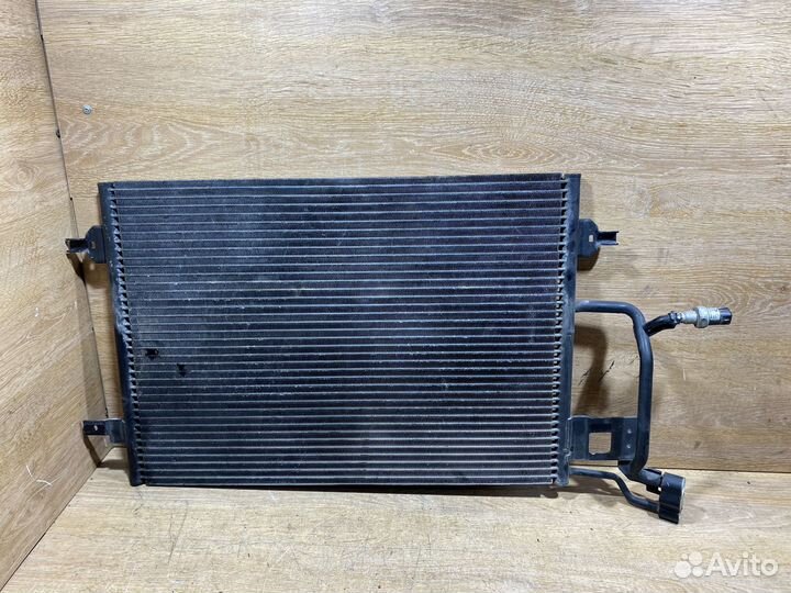 Радиатор кондиционера Audi A4 B5 128337