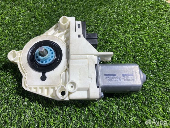 Стеклоподъемник передний audi a4 b8