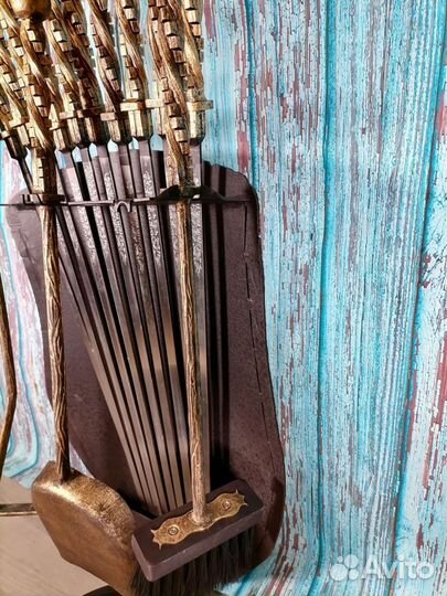 Каминный набор Щит-подставка Лев на 8 шампуров Афо