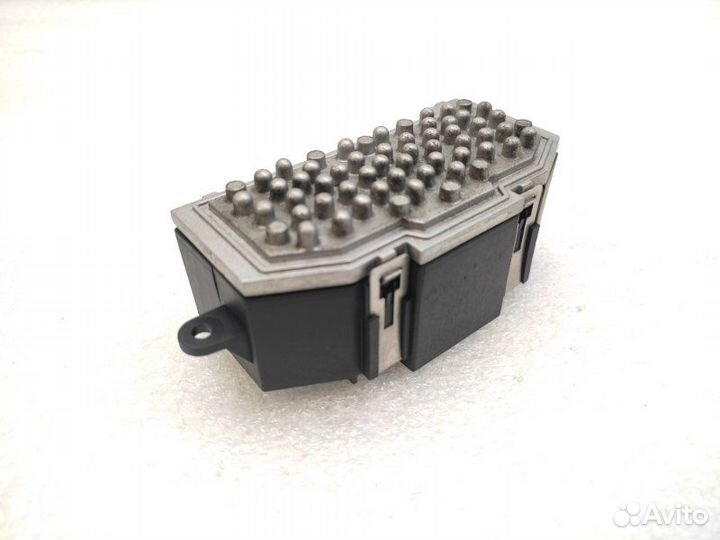 Резистор печки Volkswagen Passat B7 1.4 TSI CAX