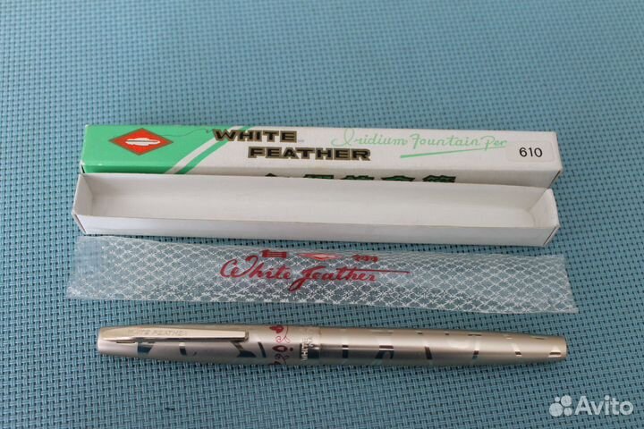 Перьевая ручка White feather. Китай