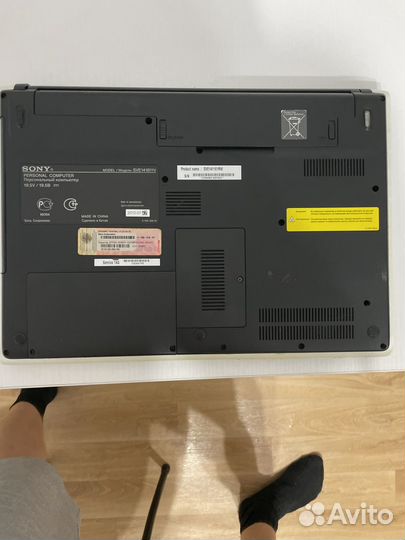 Ноутбук Sony vaio sve141b11v