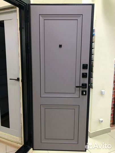 Дверь входная
