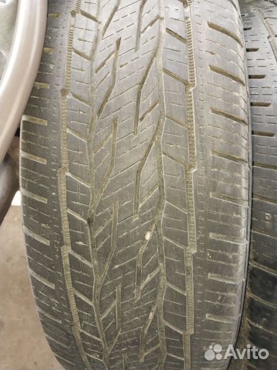 Continental ContiCrossContact LX2 215/60 R17